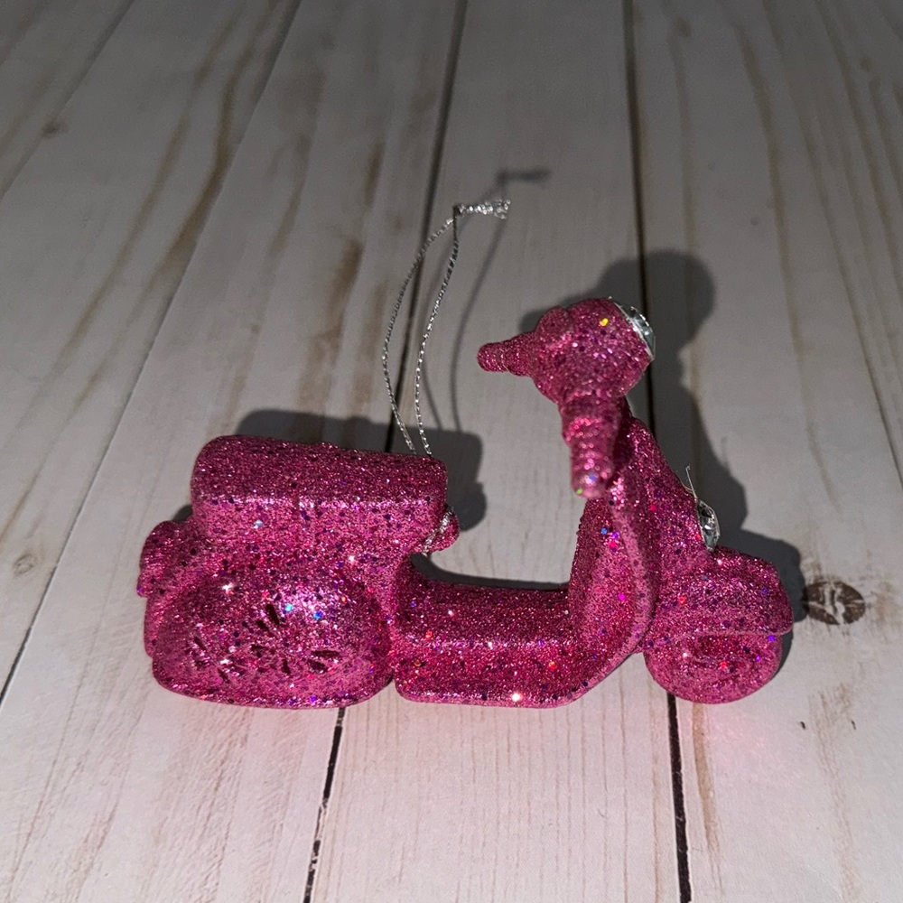 Hobby Lobby Vespa ornament - Picture 3 of 8
